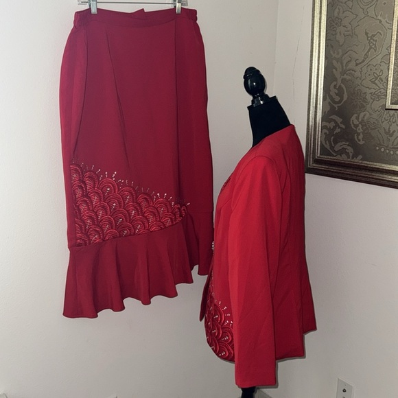 Ben Marc International Red 3 piece embellished suit blazer skirt satin cami 14 - Picture 5 of 10